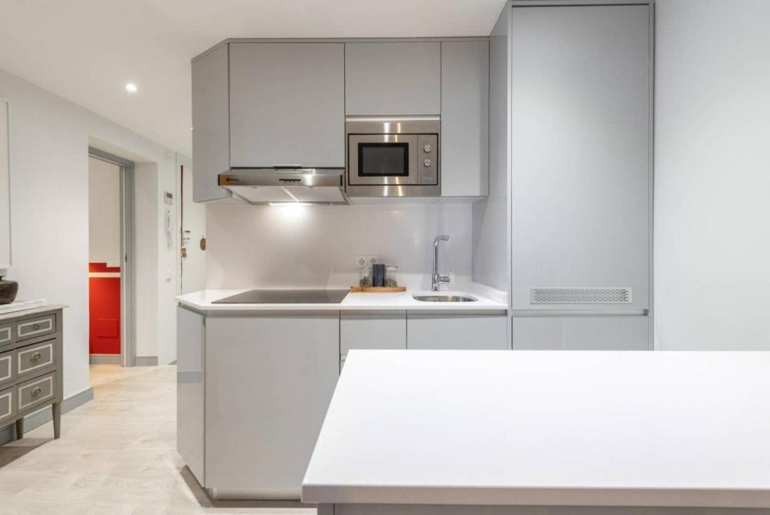 Sophisticated Brand New Flat Apartment Madrid Bagian luar foto