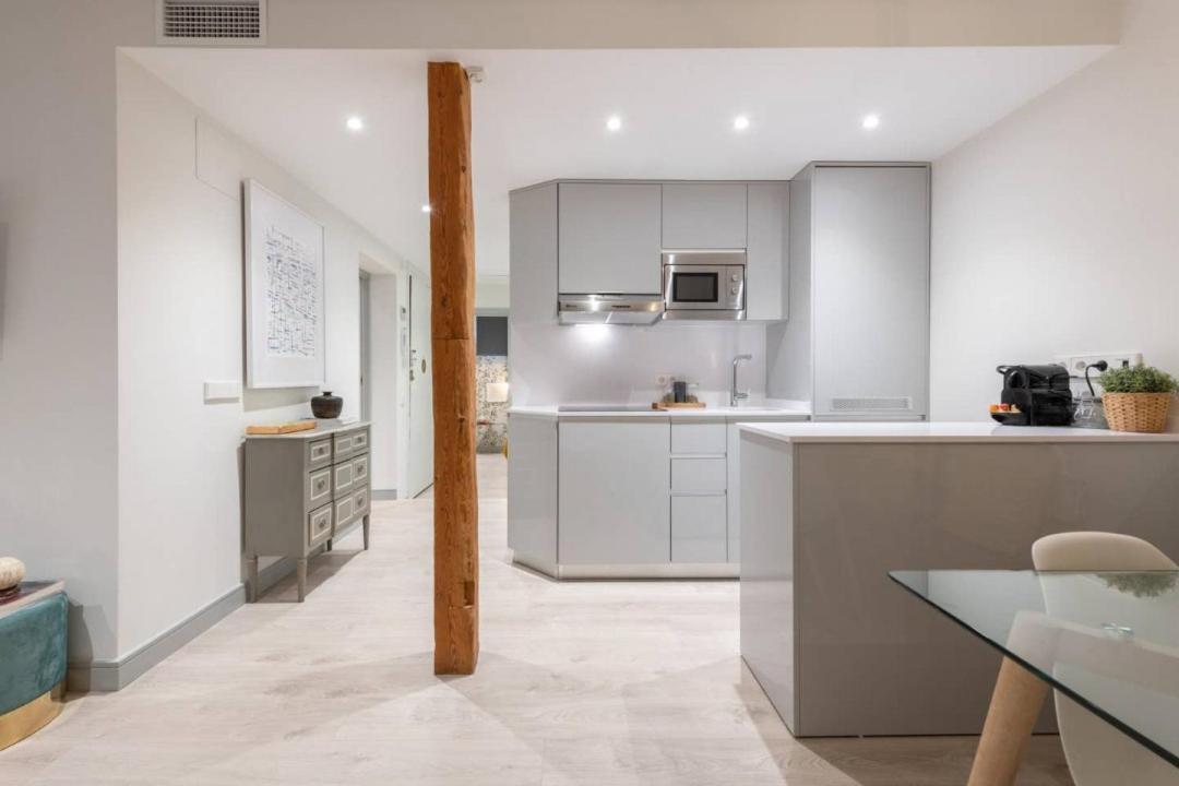 Sophisticated Brand New Flat Apartment Madrid Bagian luar foto