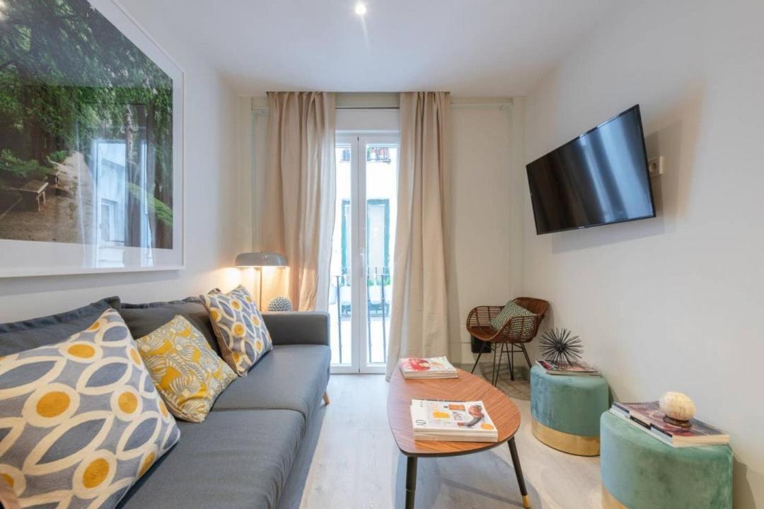 Sophisticated Brand New Flat Apartment Madrid Bagian luar foto