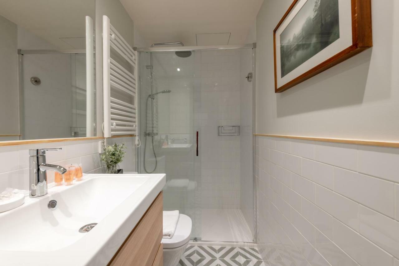 Sophisticated Brand New Flat Apartment Madrid Bagian luar foto